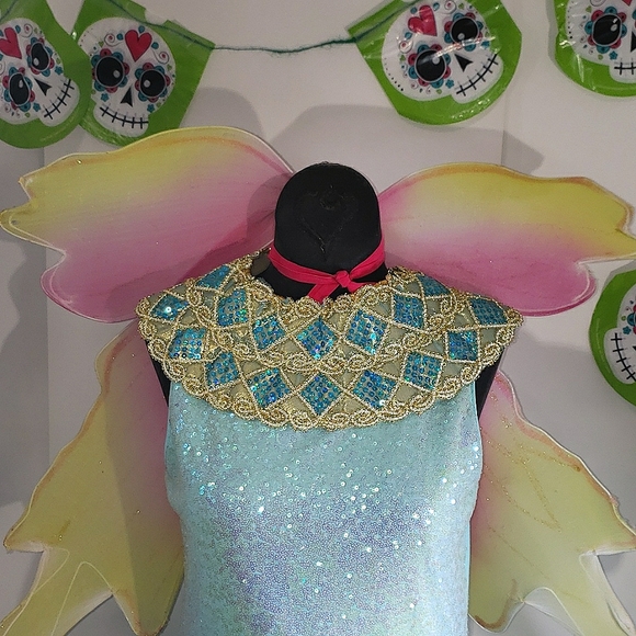 Fairy Costume with Wings Size Small Jr. - Picture 4 of 7
